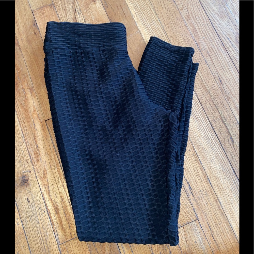 BRAZILIAN BOOTY LIFTING HIGH WAIST TUMMY CONTROL BLACK YOGA / LEGGINGS - Picture 2 of 5